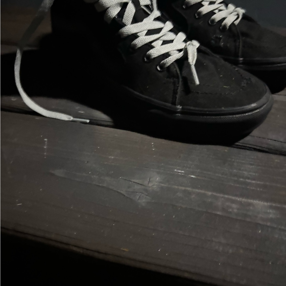 Converse Black and White Sneakers - Picture 2 of 8